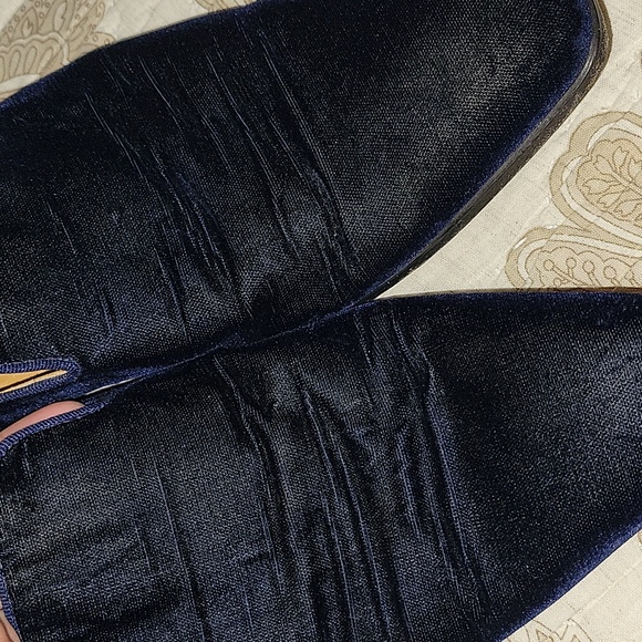 Magnanni for Neiman Marcus velvet size 11.5 - Picture 9 of 9